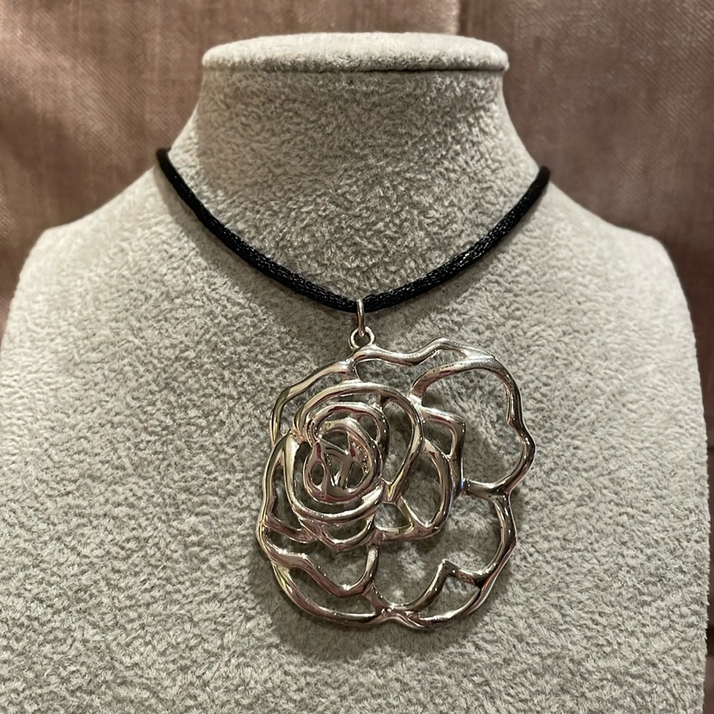 Black Silk Cord Rose Pendant Necklace 14-16” - Picture 1 of 6